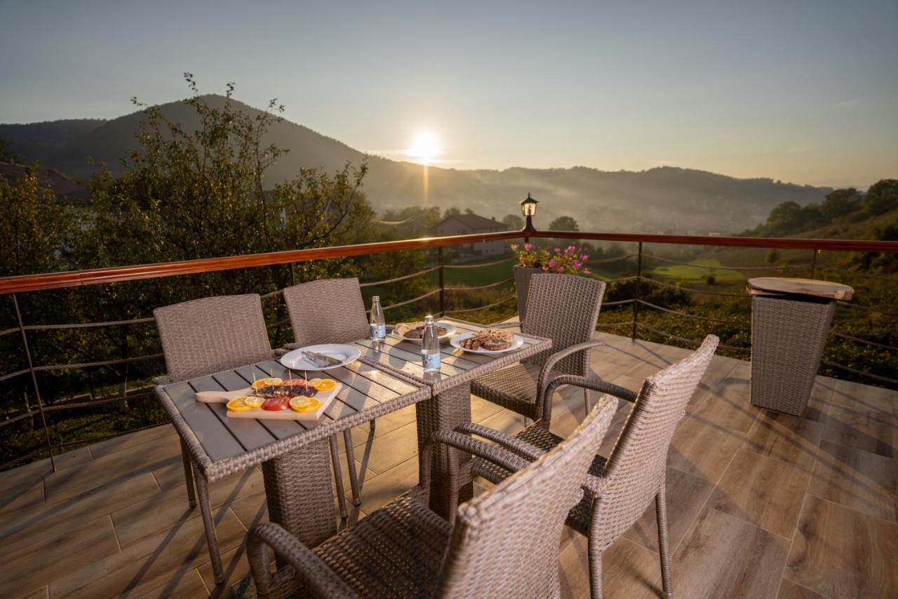 The View Apartment Visoko Buitenkant foto
