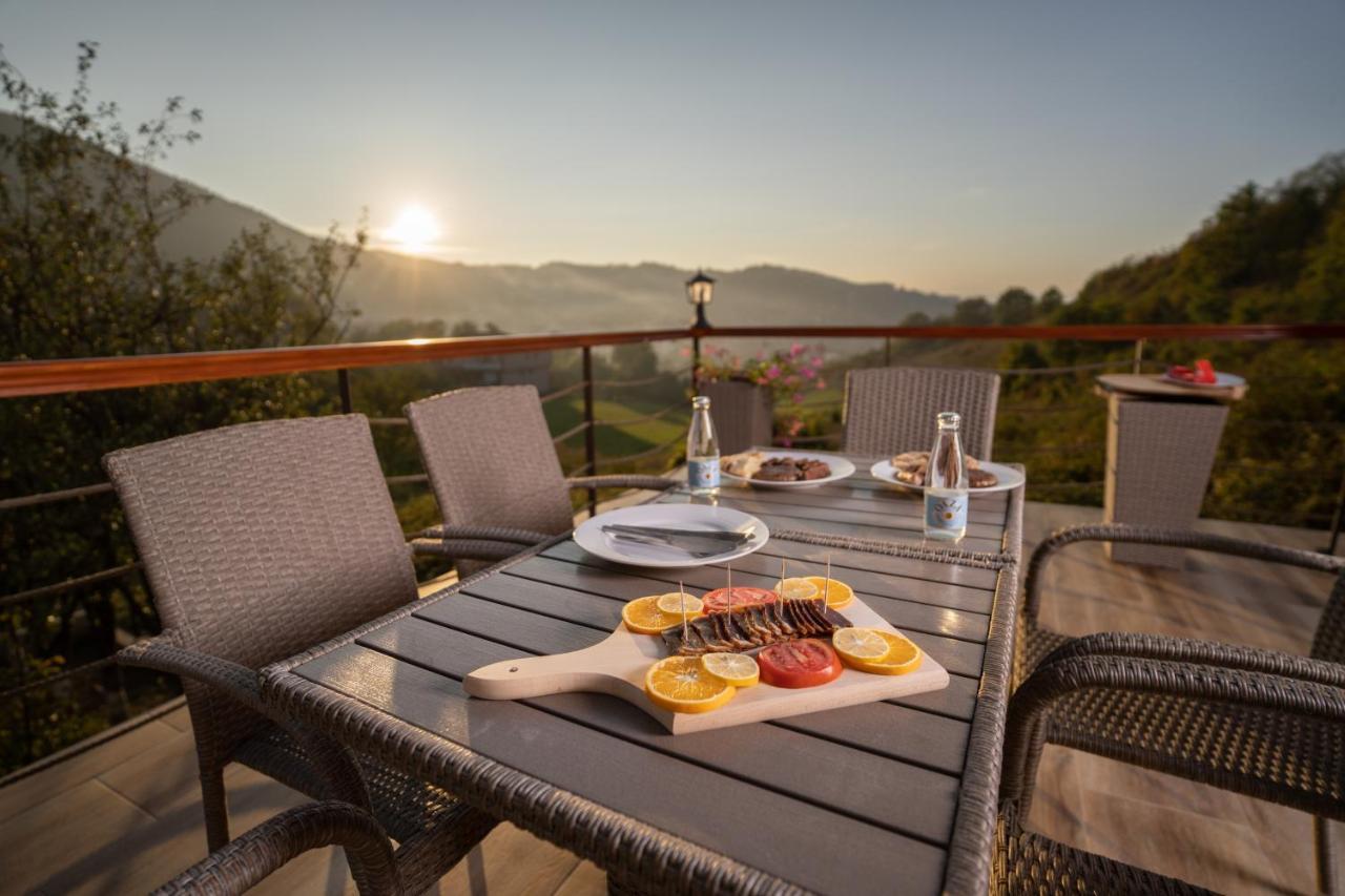 The View Apartment Visoko Buitenkant foto