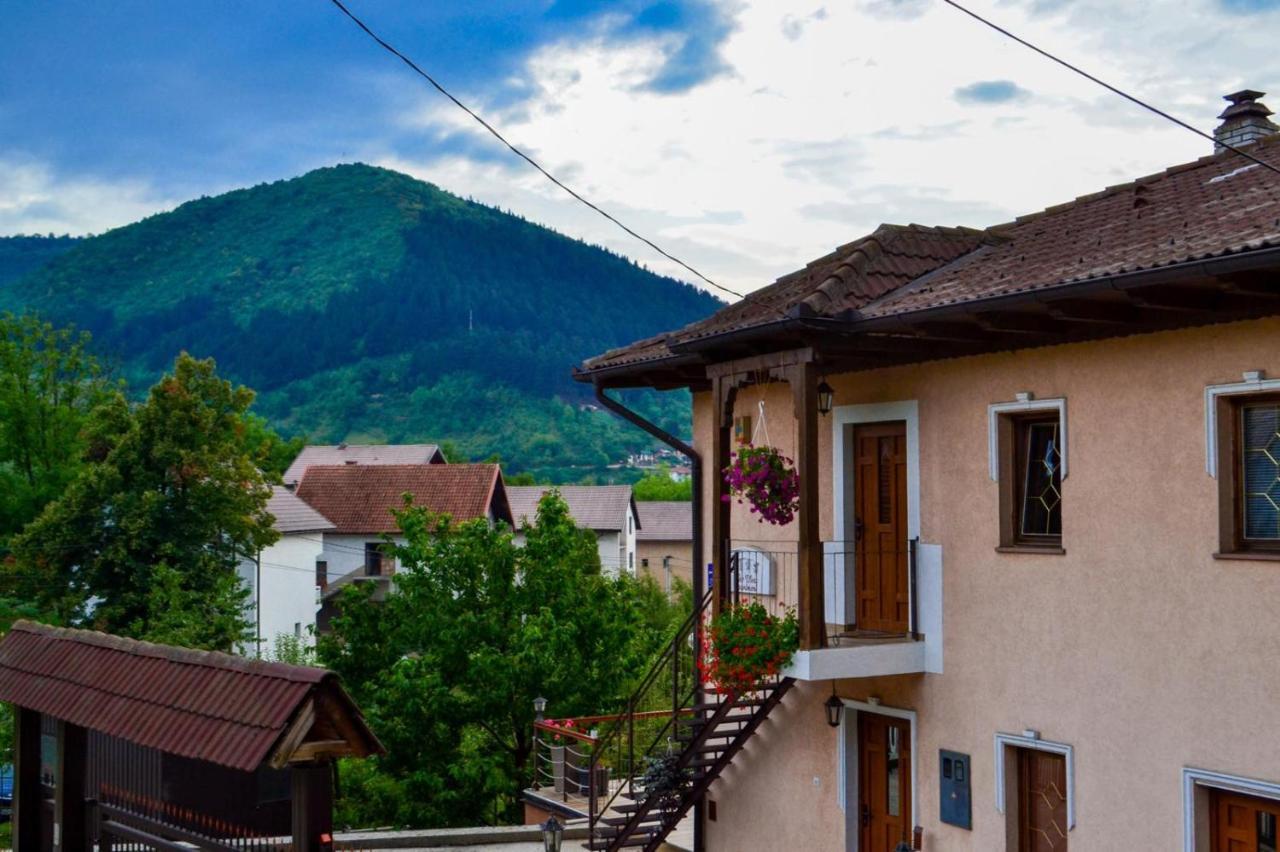 The View Apartment Visoko Buitenkant foto