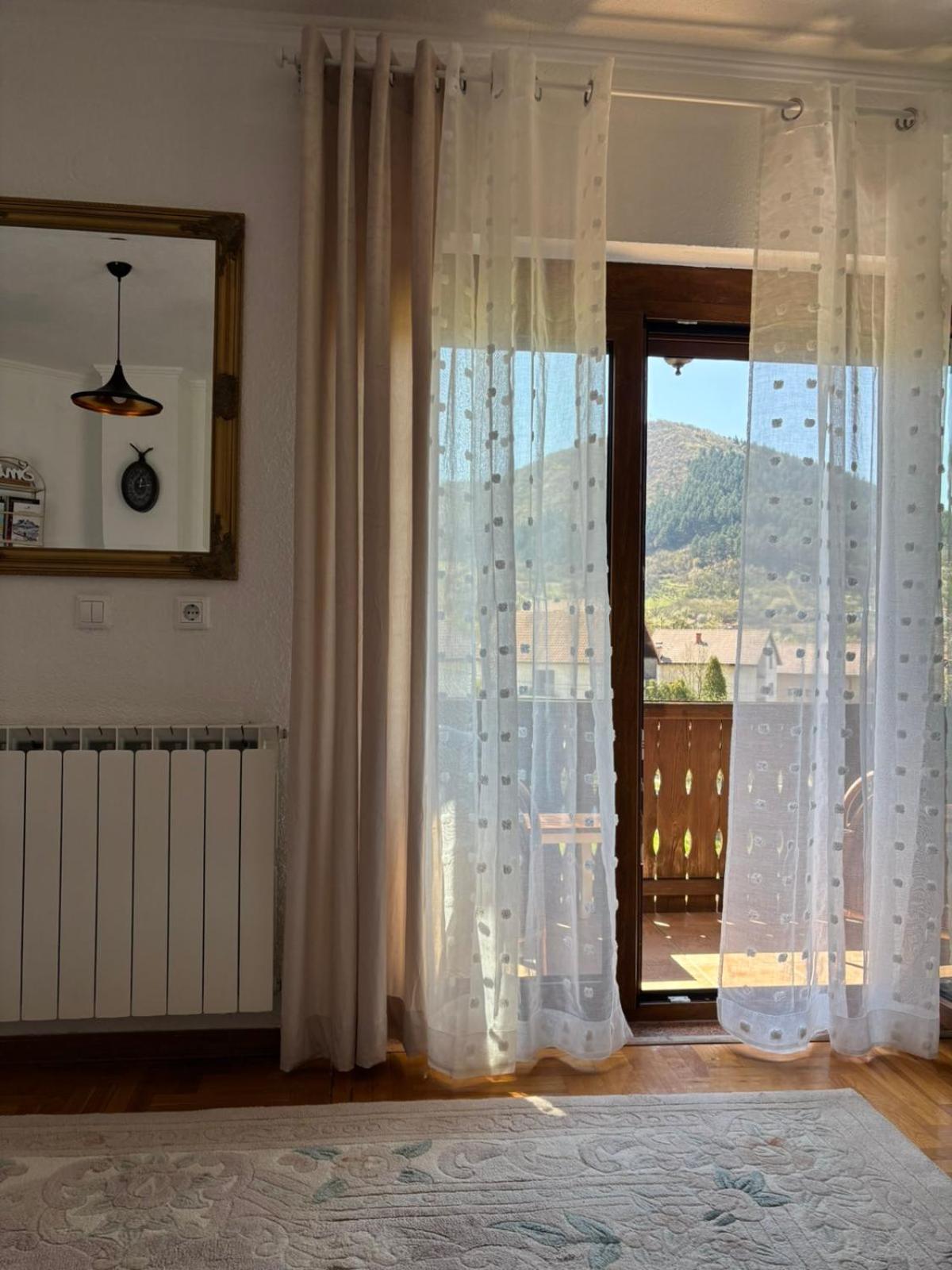 The View Apartment Visoko Buitenkant foto